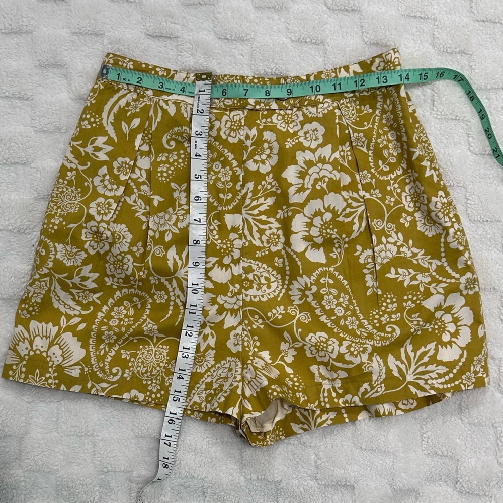 Maeve Yellow Floral Women's Shorts - Picture 7 of 14
